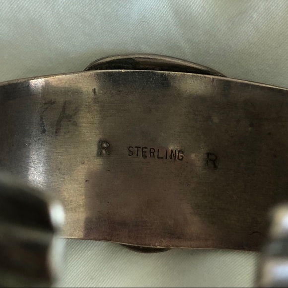 VINTAGE 🖤 Turquoise & Sterling cuff - Picture 4 of 4